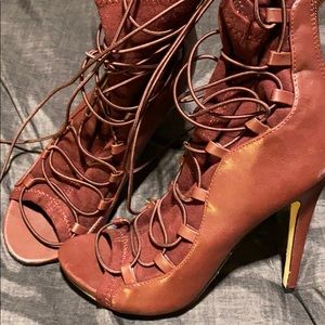 2/$20⭐️Lace Up Peek Toe Heels
